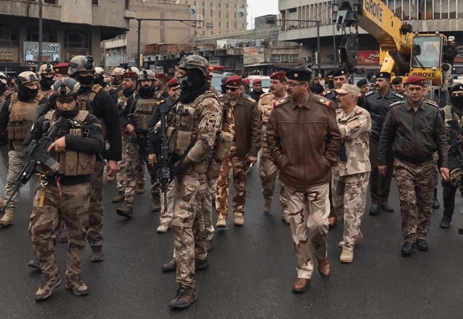 "Riot" forces try to storm Tahrir Square in Baghdad