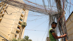 الكهرباء.. مطالبة بإنهاء الأزمة "الأزلية" لفك عقدة الملفات الأخرى