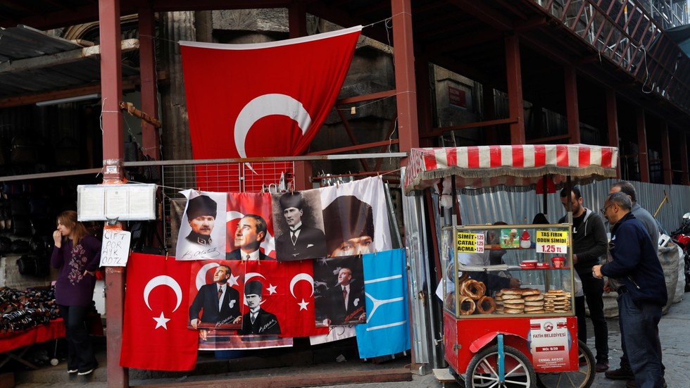 تركيا.. انخفاض الإنتاج الصناعي للشهر العاشر على التوالي