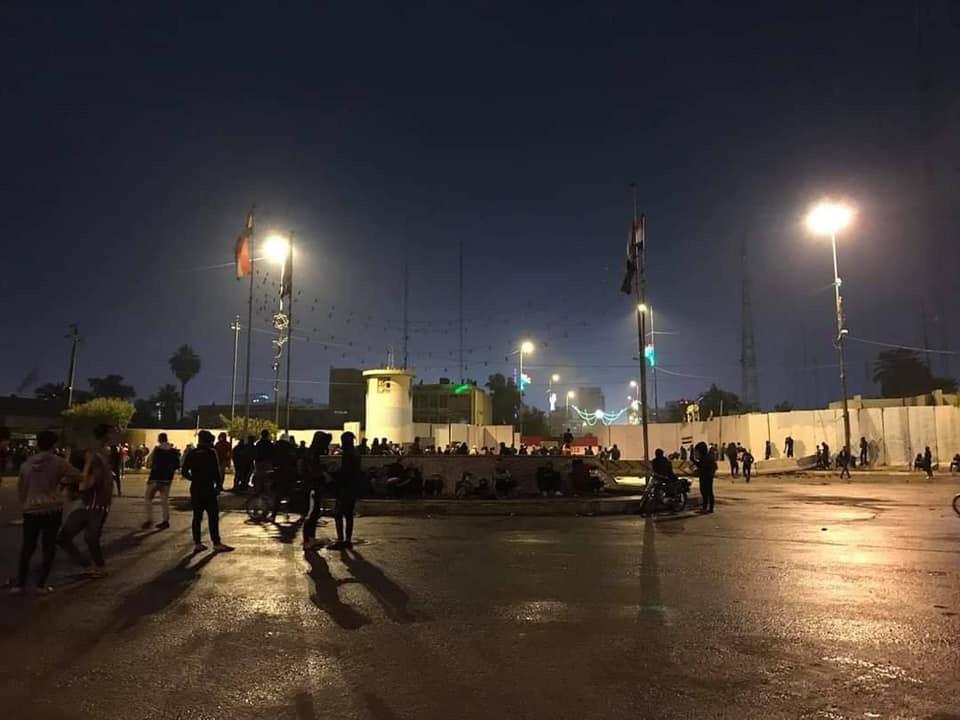 محتجون يحاولون اقتحام مبنى مجلس محافظة كربلاء