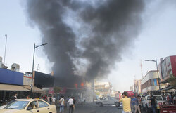 اندلاع حريق في محال بسوق شعبية وسط اربيل