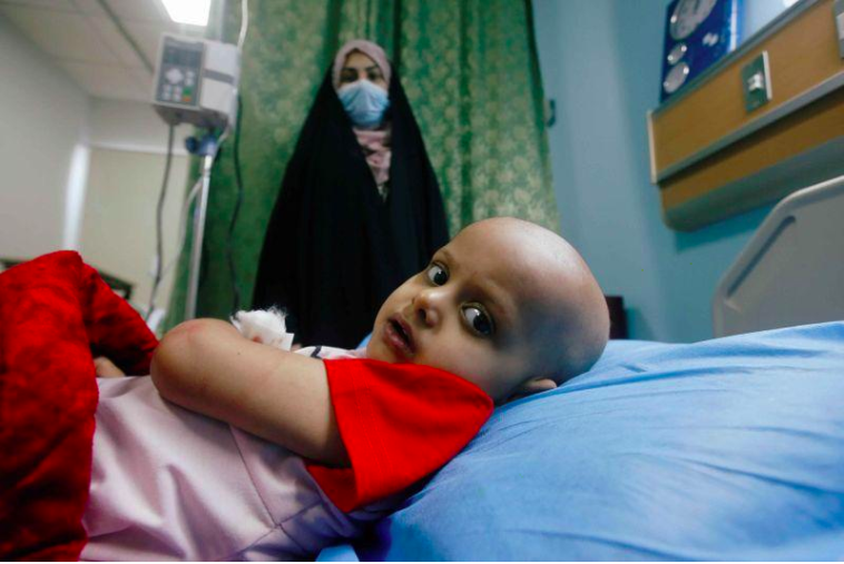 البصرة.. مستشفى يحارب لإبعاد كورونا عن أطفال مصابين بالسرطان