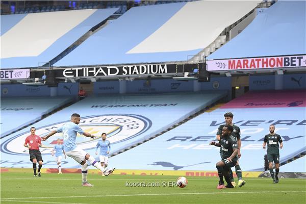 Manchester City rout Newcastle 5-0