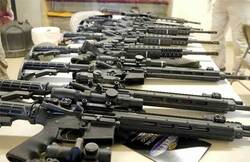 السلطات العراقية تمنح 44 الف رخصة سلاح