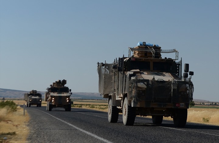 تركيا تدفع بتعزيزات عسكرية جديدة إلى الحدود