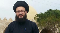 العلامة الحسيني يدعو لعدم تهميش دور الكورد: يجب الإقرار بحقهم العيش بسلام