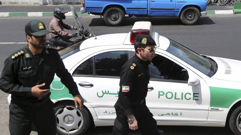 مقتل مسؤول في الاستخبارات الإيرانية بهجوم مسلح