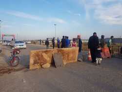 محتجون يقطعون طريقا مؤديا الى حقل نفطي في العراق