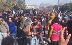 ارتفاع حصيلة اصابات تظاهرة الناصرية الى 150 برصاص حي واختناقات