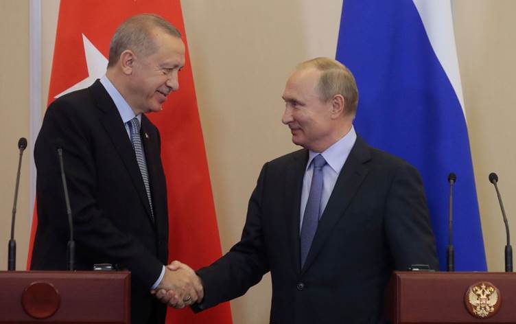 أردوغان يزور روسيا "قريباً" لبحث اتفاق الحبوب