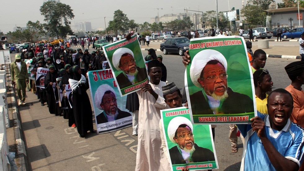 سلطات نيجيريا تسمح لزعيم الشيعة بالمغادرة