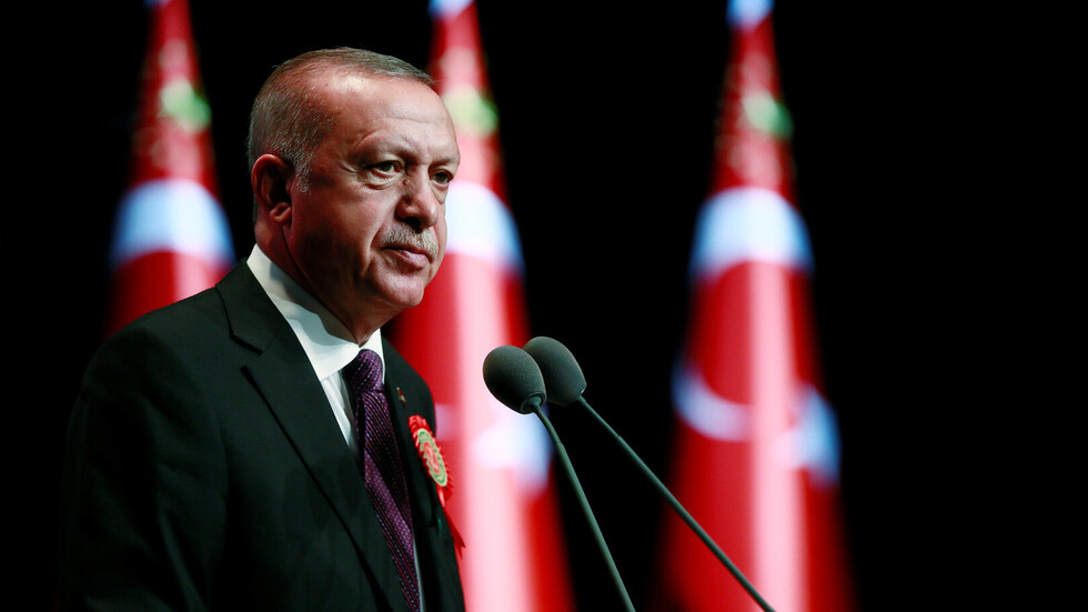 أردوغان يهدد امريكا بـ"خطط خاصة" في سوريا
