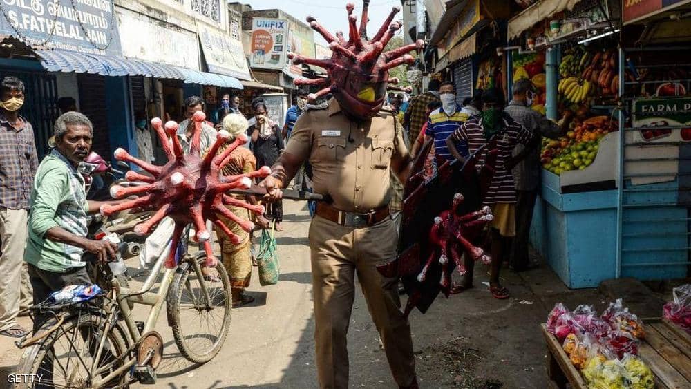 الشرطة الهندية تعاقب مخالفي الإغلاق بـ"إجراء غريب"