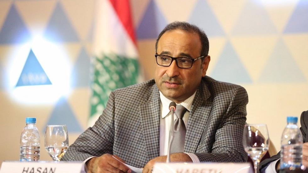 وزير عراقي يكشف كيفية تغلبه على فيروس كورونا بعد أيام من "المعركة"