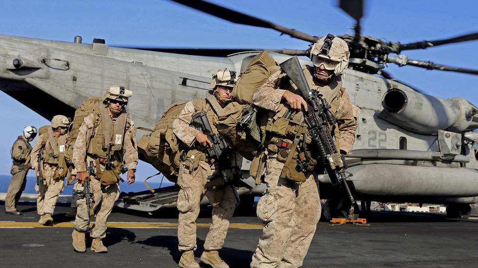 فصائل عراقية مسلحة توقع تعهداً للقوات الأمريكية