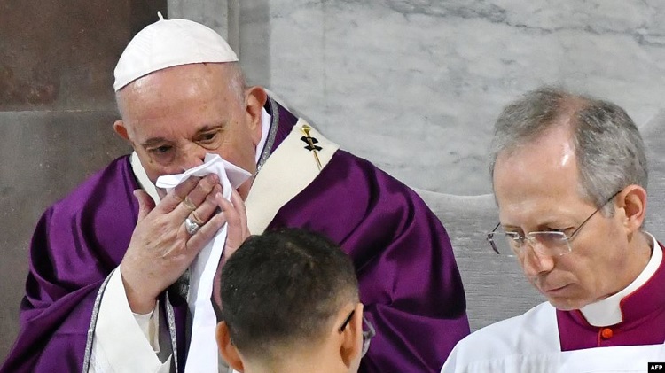 على نحو مفاجئ.. بابا الفاتيكان يلغي انشطته الرسمية بعد وعكة صحية