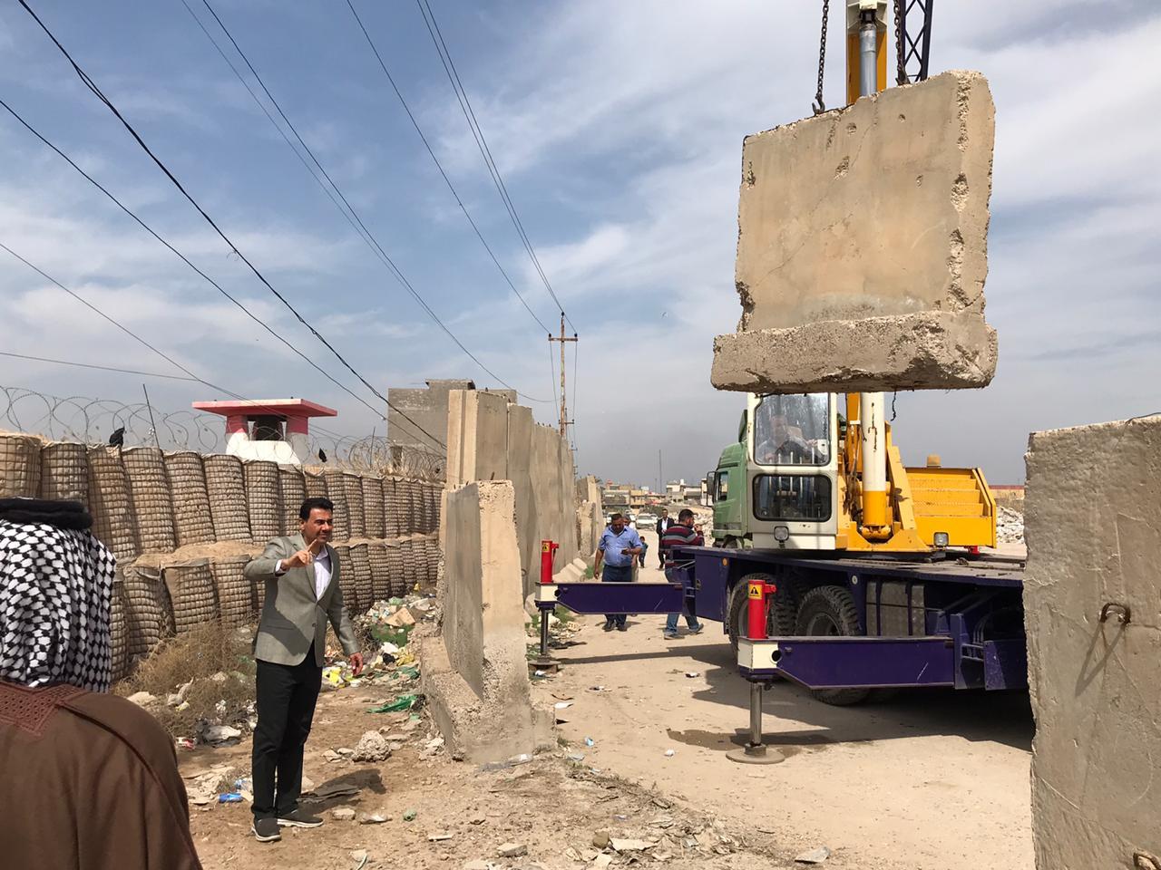 Baghdad reopens a closed road for 17 years